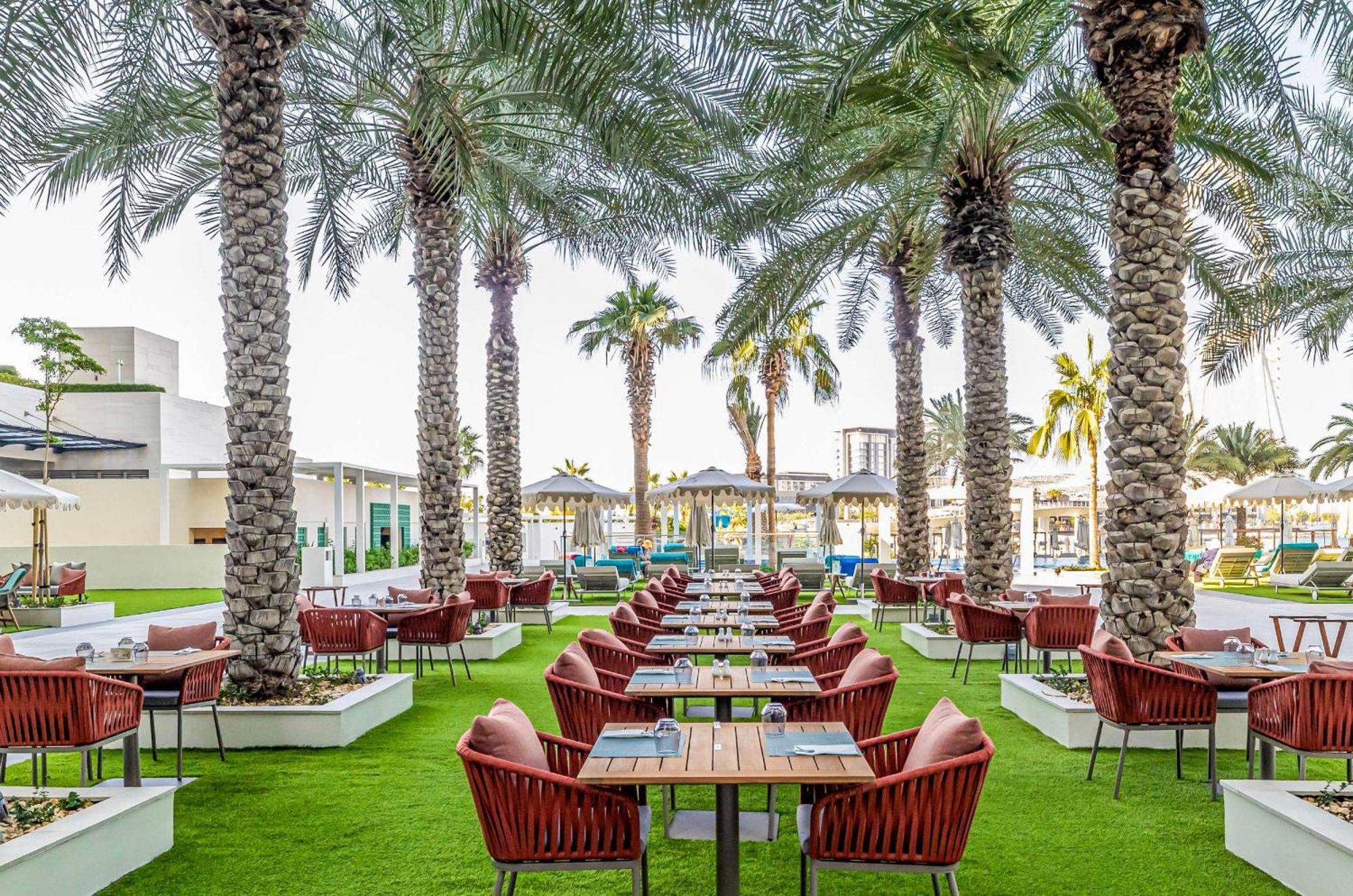 Doubletree By Hilton Dubai Jumeirah Beach Esterno foto