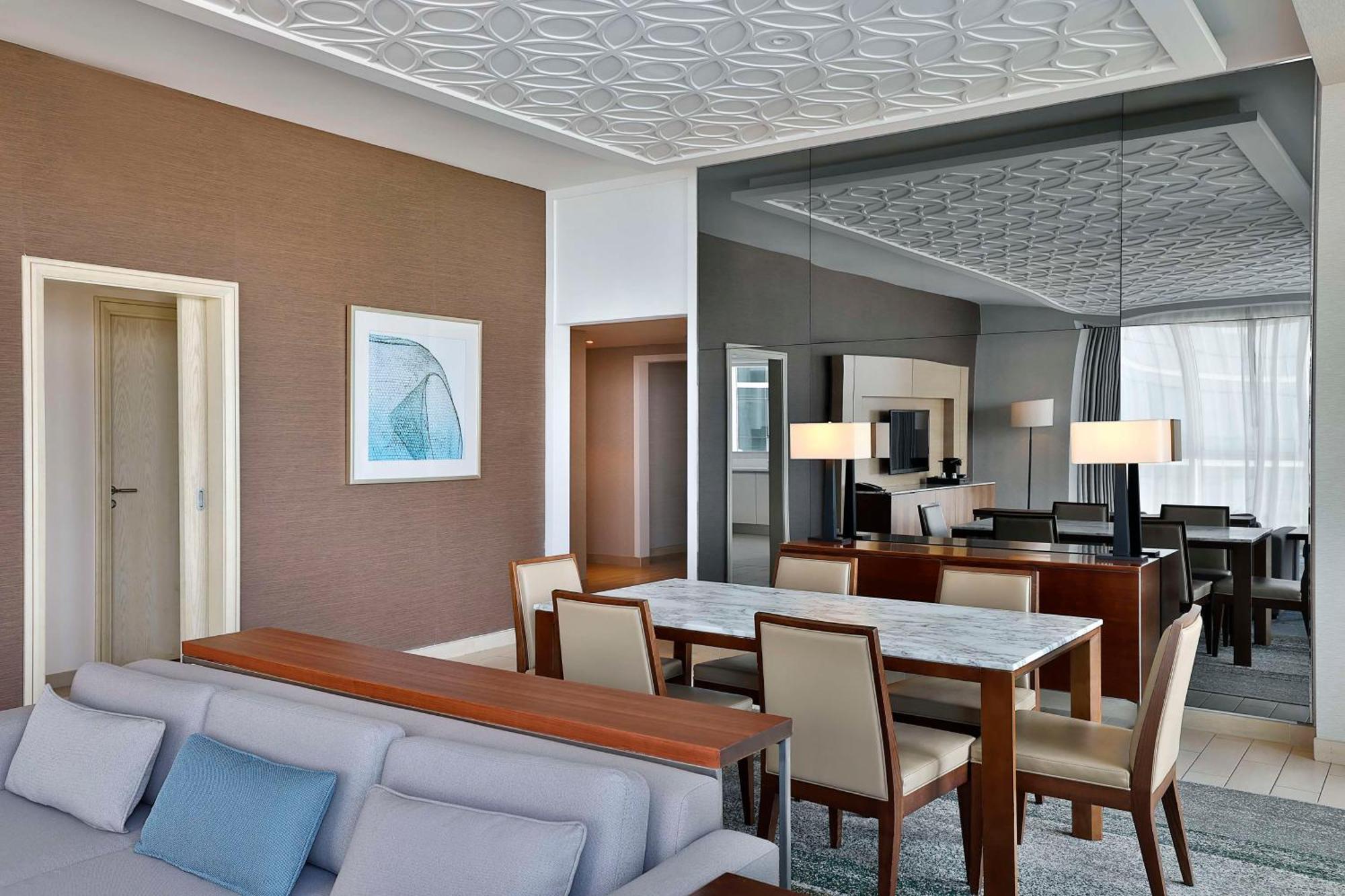 Doubletree By Hilton Dubai Jumeirah Beach Esterno foto