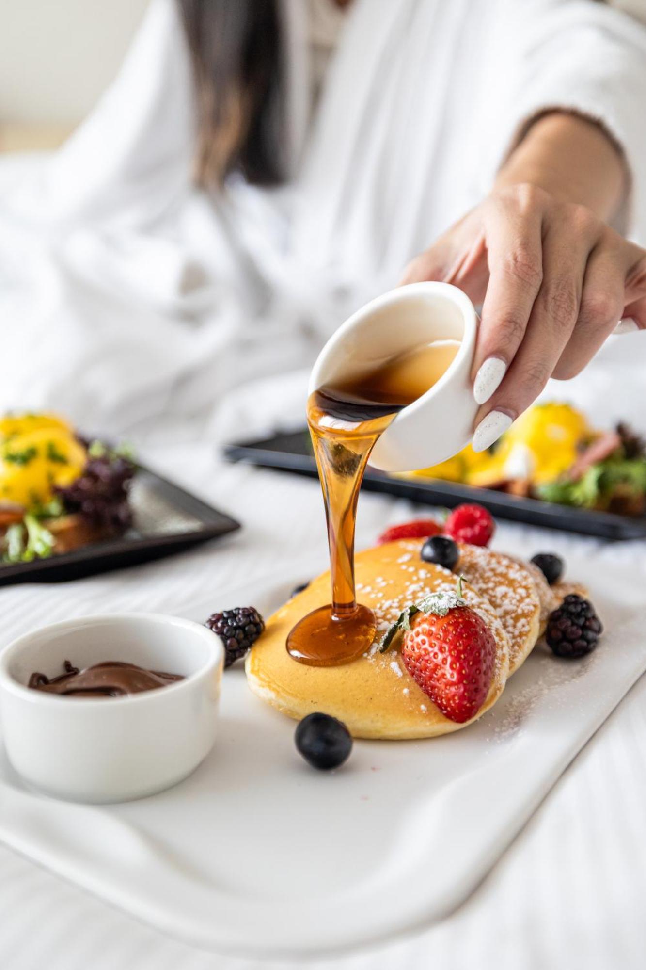 Doubletree By Hilton Dubai Jumeirah Beach Esterno foto